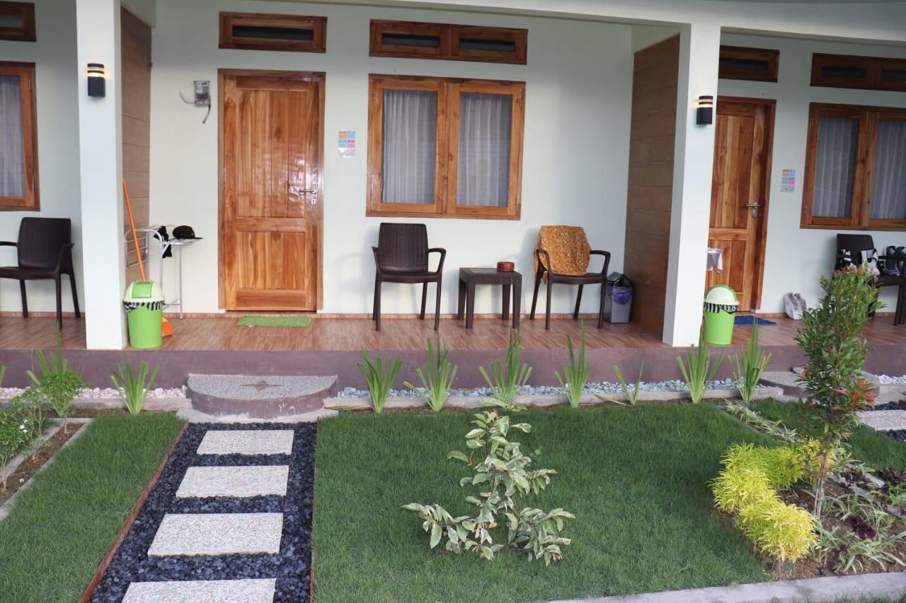 Room 212 Kuta  エクステリア 写真