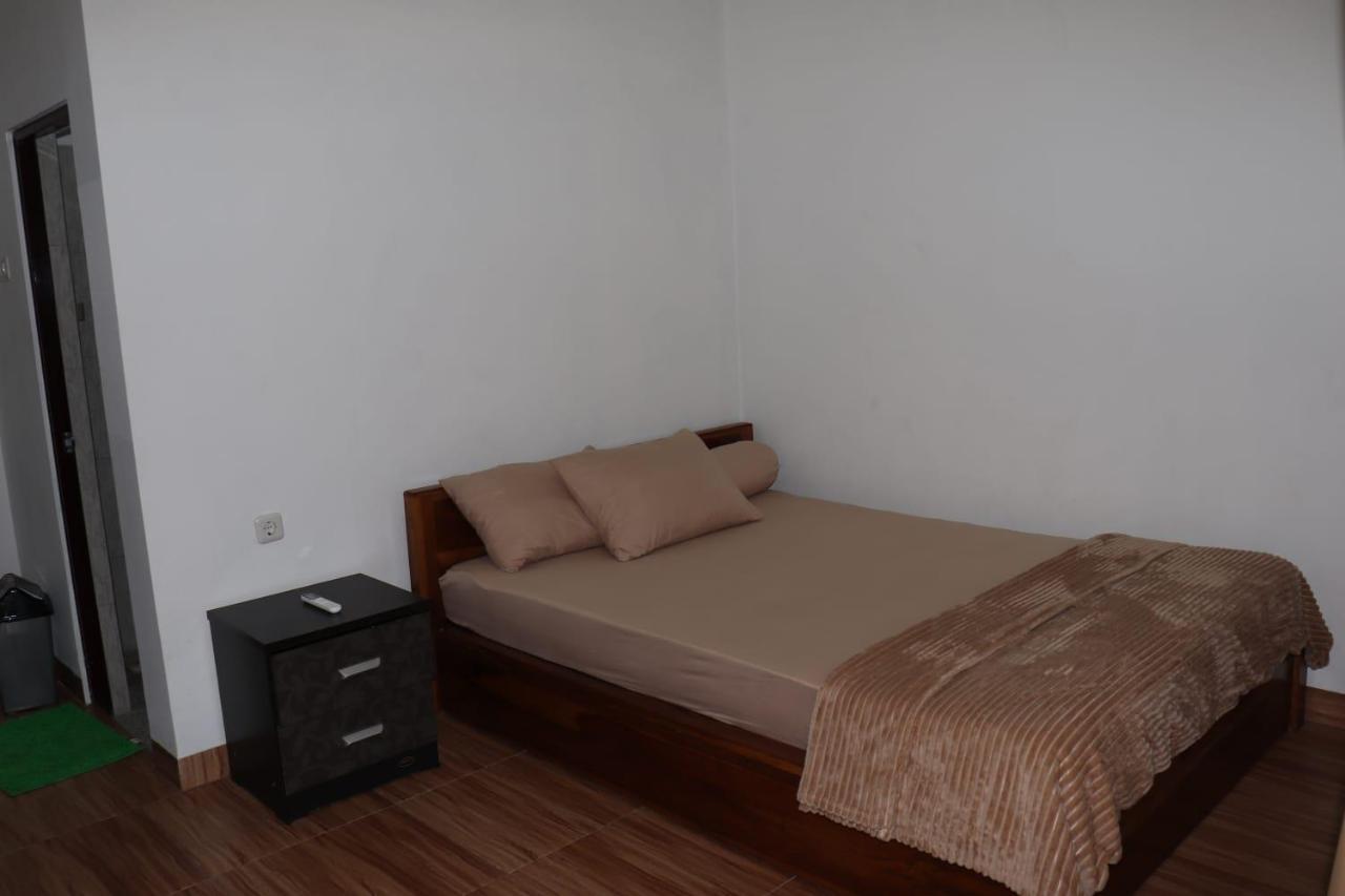 Room 212 Kuta  エクステリア 写真