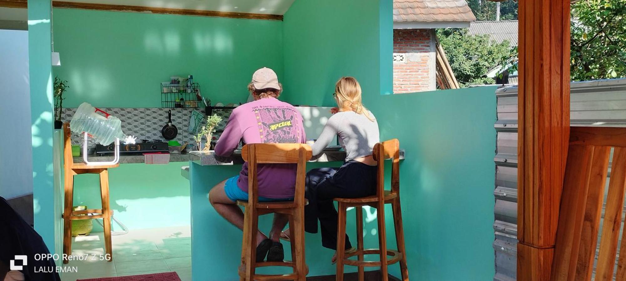 Room 212 Kuta  エクステリア 写真